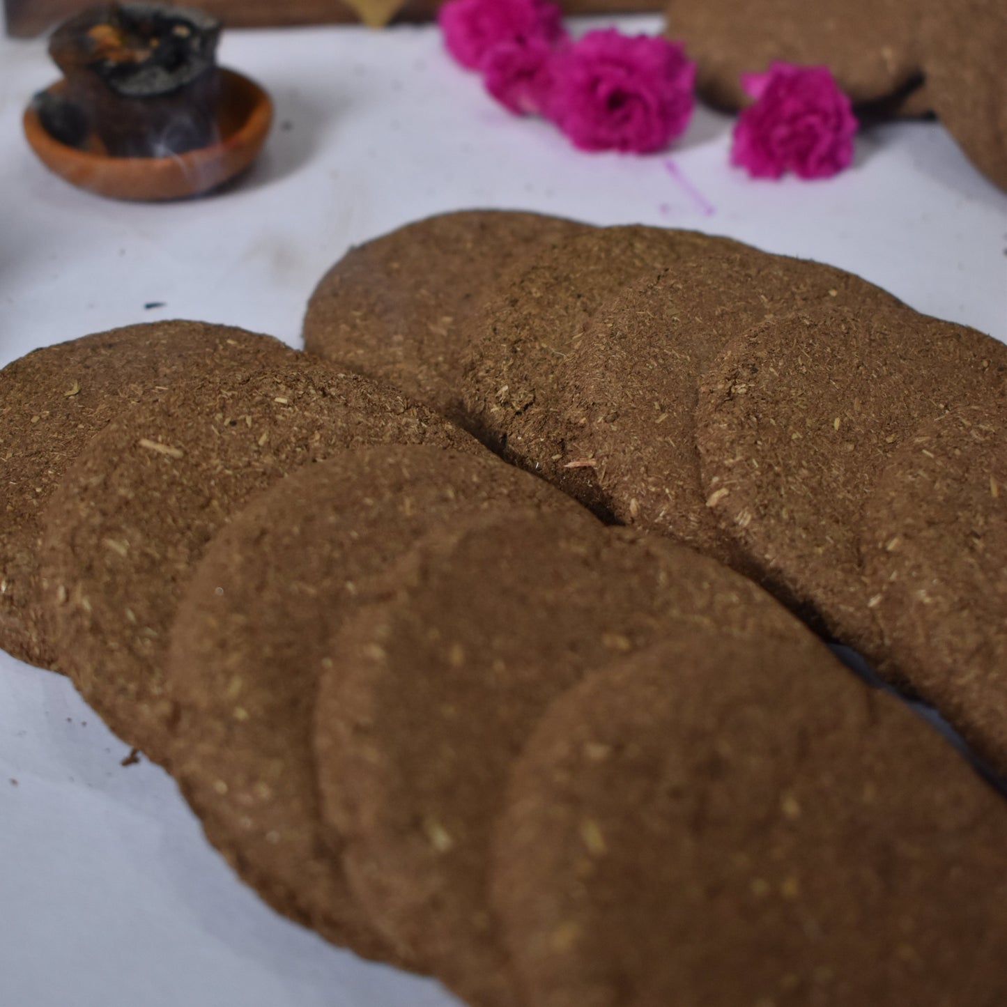COW DUNG CAKE ( GOMAY UPLA )