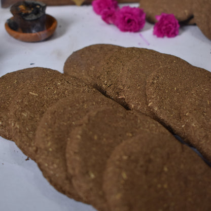 COW DUNG CAKE ( GOMAY UPLA )