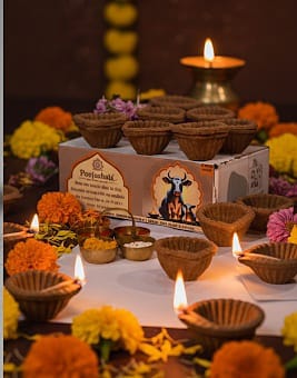 GOBAR DIYAS (PACK OF 3) Each box contains 24 Diyas